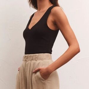 Z Supply V-Neck Ribbed Black Tank - L